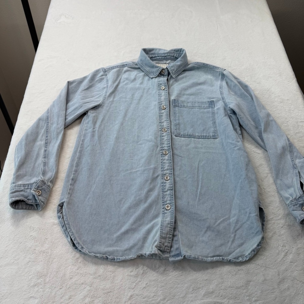Bagatelle Denim Button Down Shirt Womens Small Light Wash Good Cotton 82798